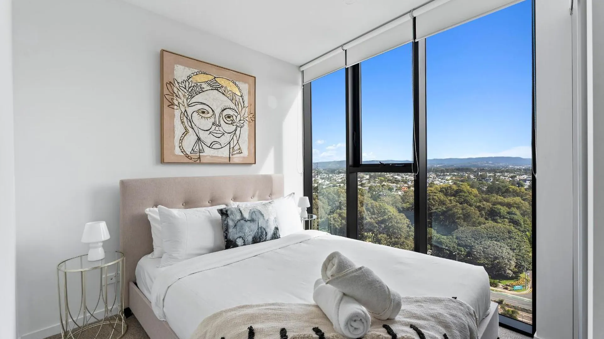 Modern 2 Bedroom Unit At The Gallery Residences In Broadbeach - Q Stay Gold Coast 0*,  Australia